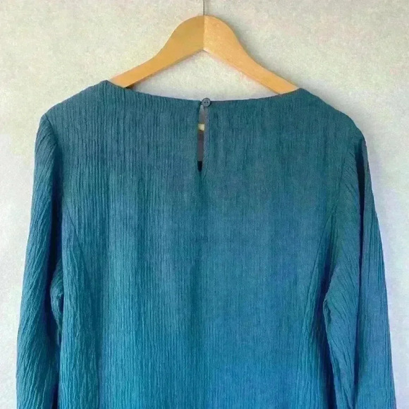 Soft Surrondings Blue 3/4 Sleeve Crinkle‎ Textured Button Accents Tunic Size L - Picture 10 of 14